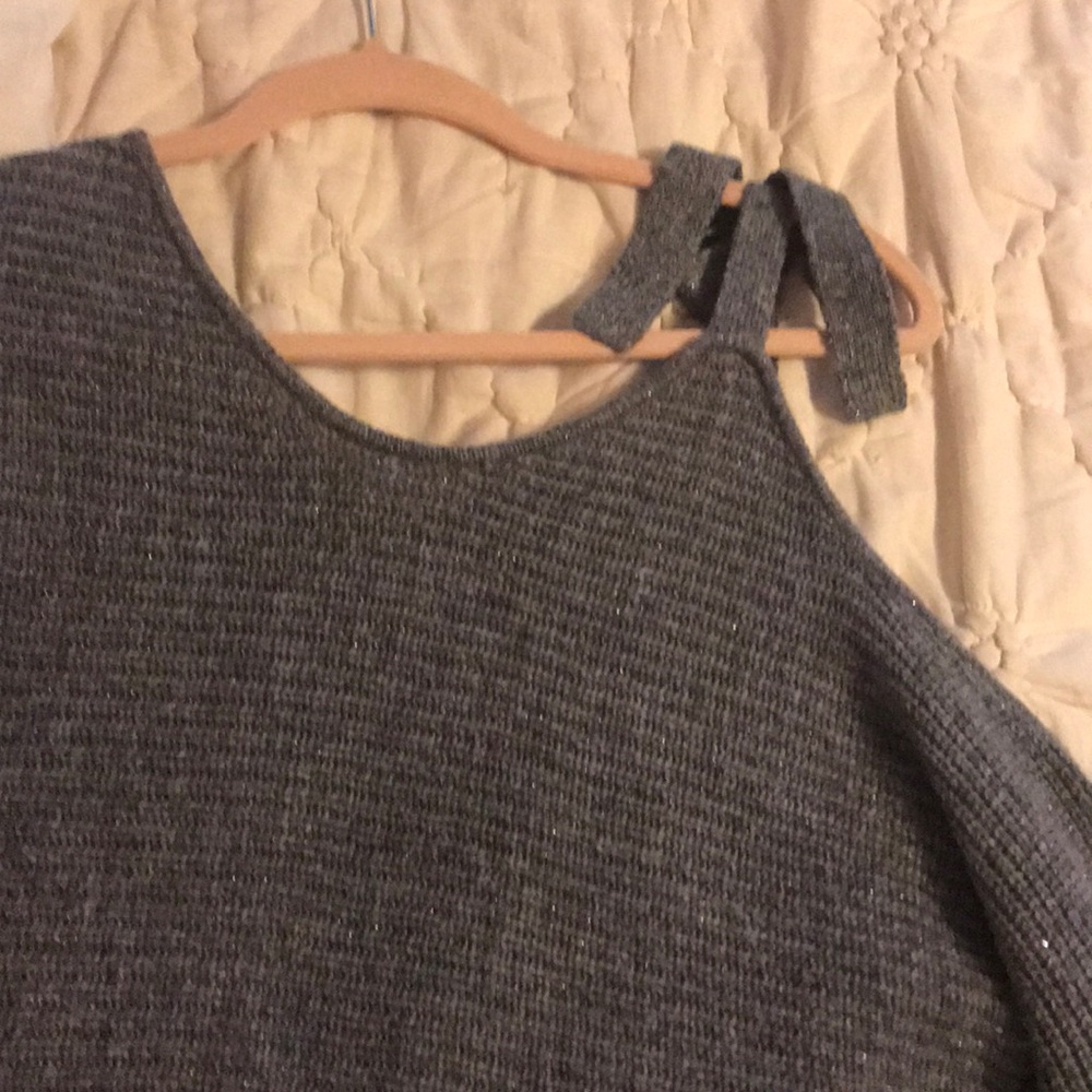 Sweater - Picture 4 of 5